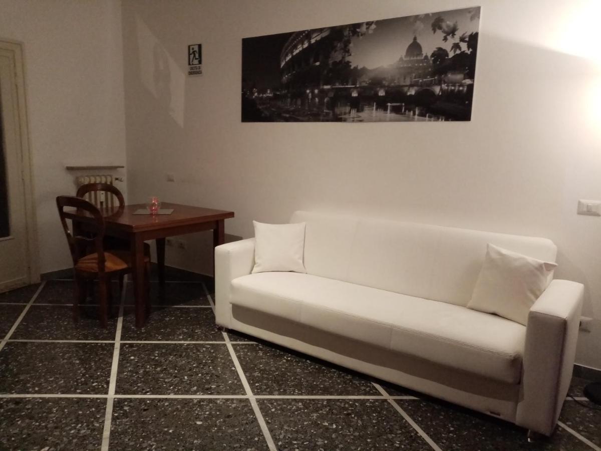 L'angolo Di San Pietro Rom