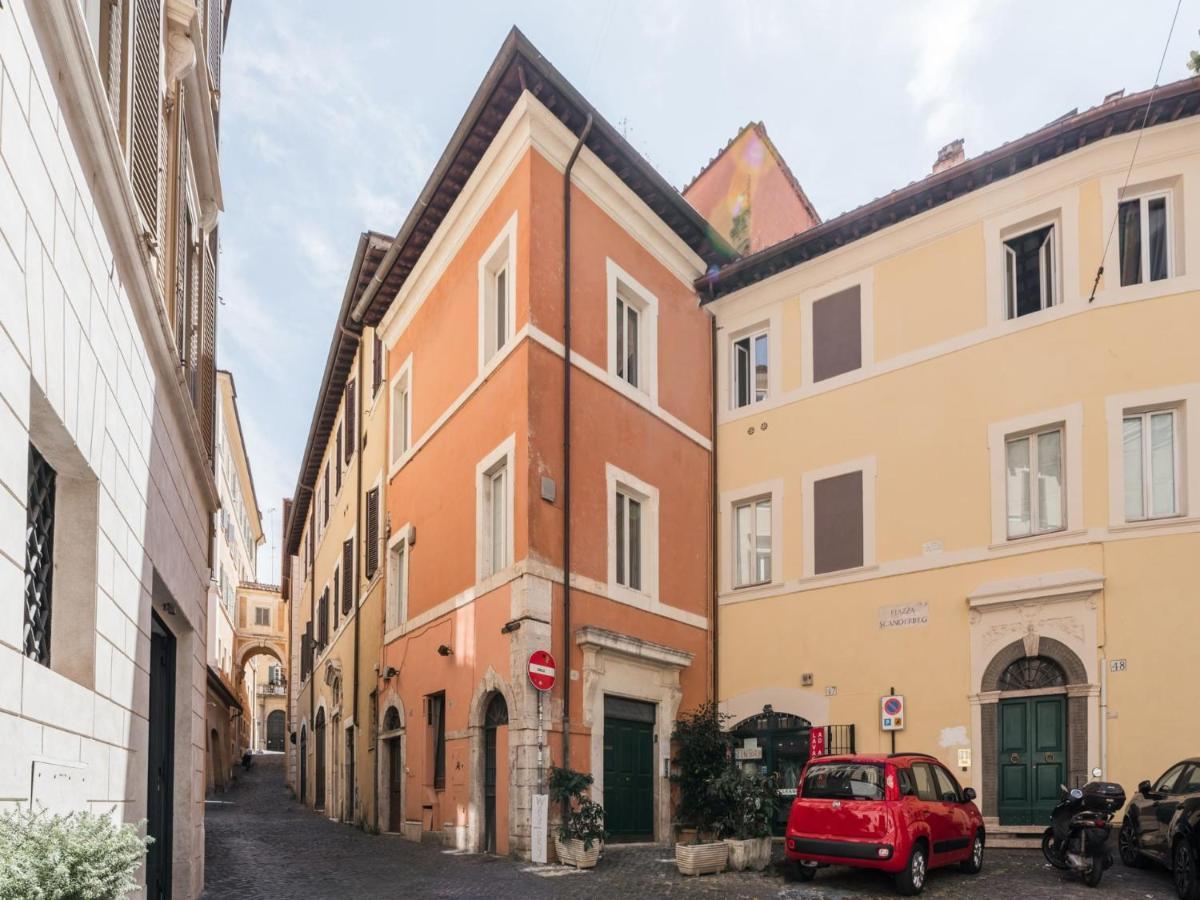 Leilighet The Rent - Two-bedroom With Terrace Near Trevi Fountain Roma