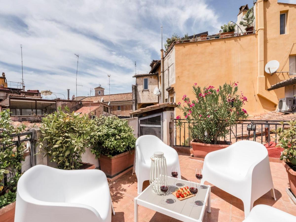 The Rent - Two-bedroom With Terrace Near Trevi Fountain * Roma