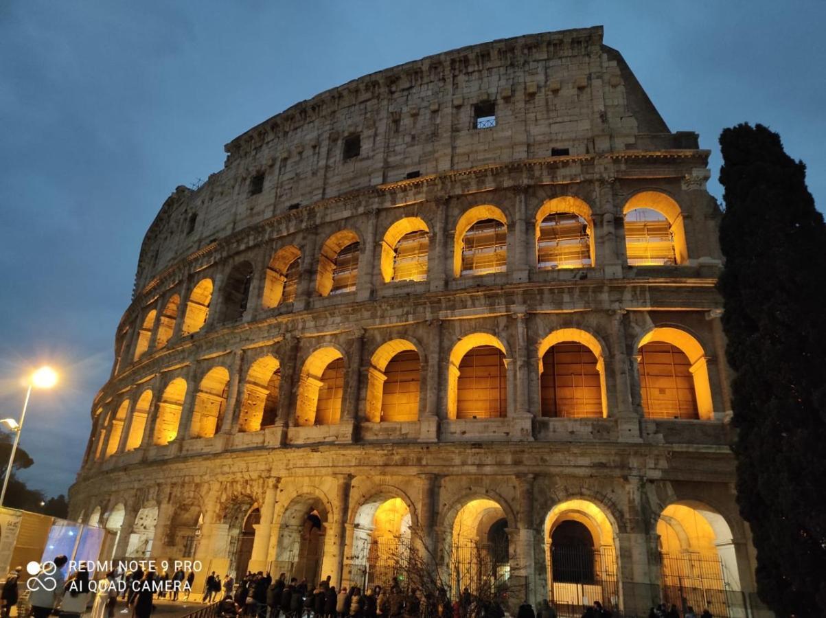 Luminoso In Centro Storico Roma