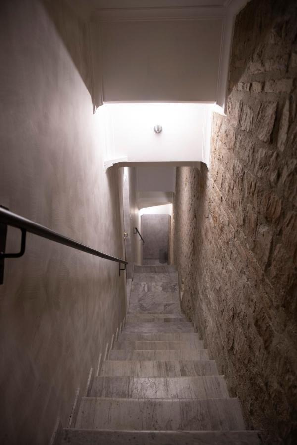 - 2° Floor Apartment *