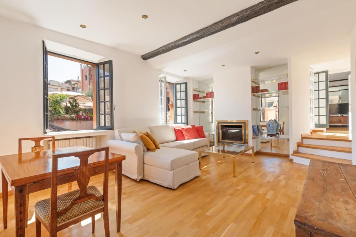 Piede Charming Apartamento *