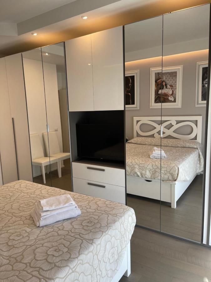Leilighet Eur Baldovinetti Luxury Vicino Ifad, Huawei, Eni, Zte, Unilever, Siemens, Open Fiber Roma