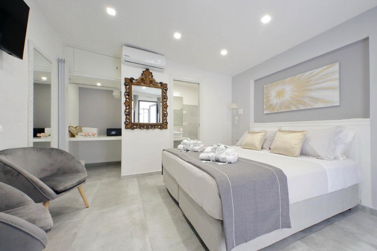 Guest house Roman Holiday Suites
