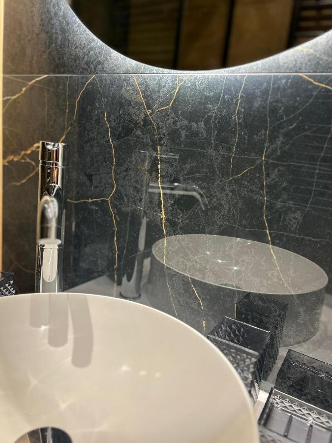 Alojamento de Acomodação e Pequeno-almoço Nostra Luxury *
