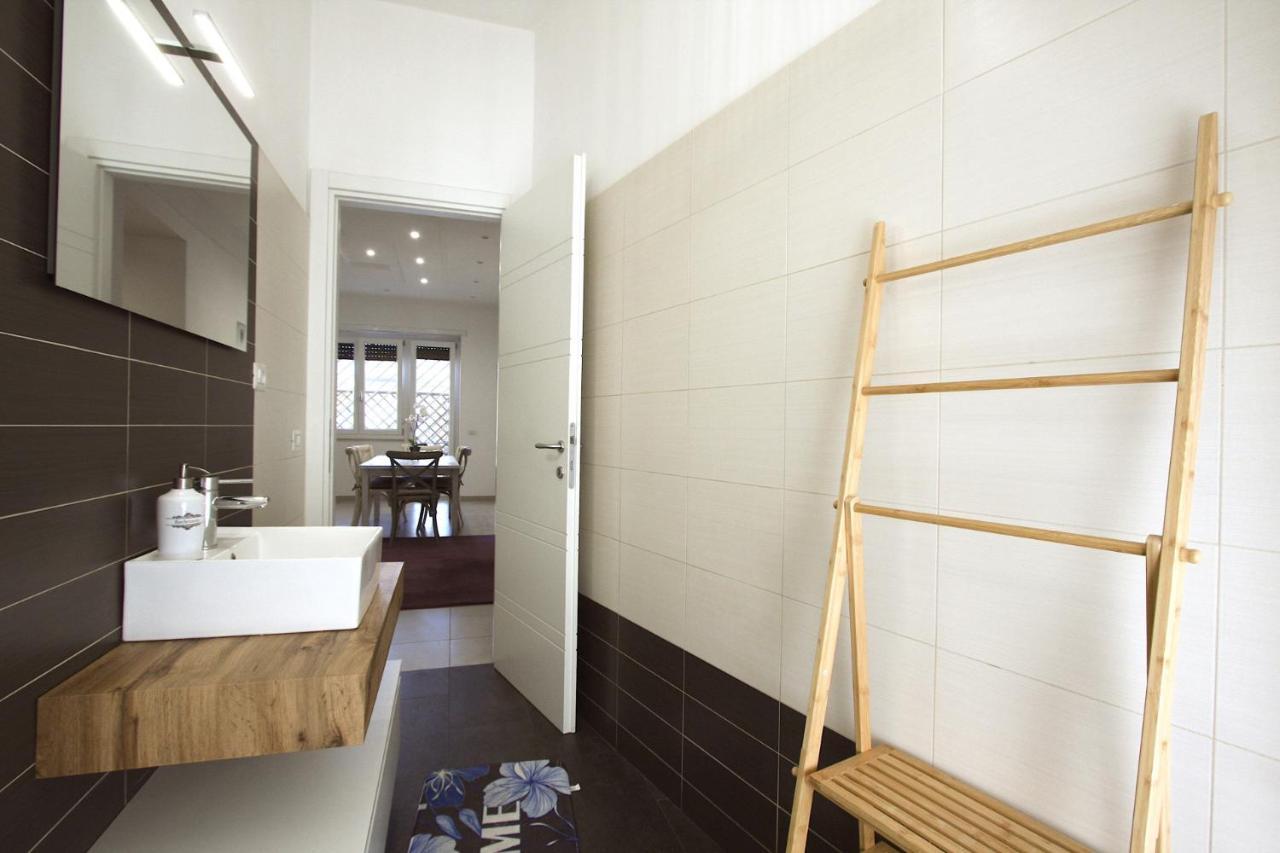 Piramide House Roma