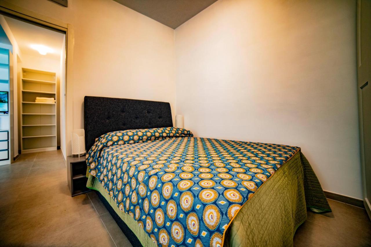 White Veio Apartment Rom