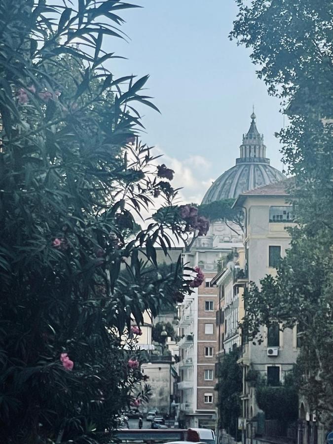 Apartment A Due Passi Da San Pietro Rom