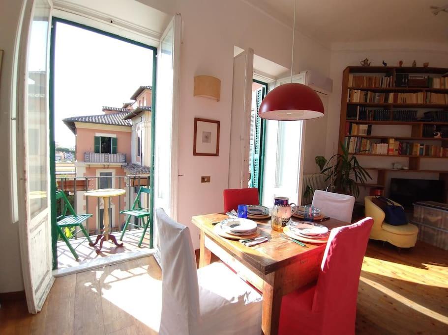 Dimora Torlonia - Elegance & Light In Apartamento Roma