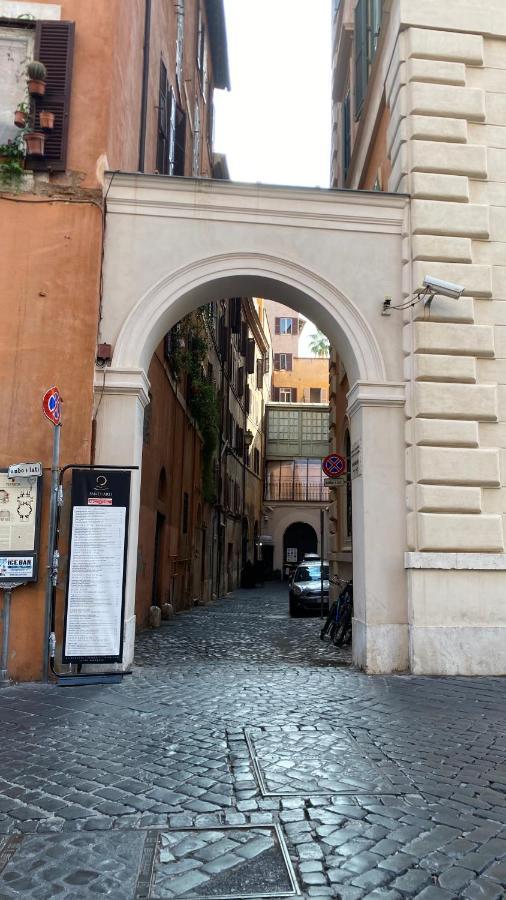 Ele Pantheon Apartamento