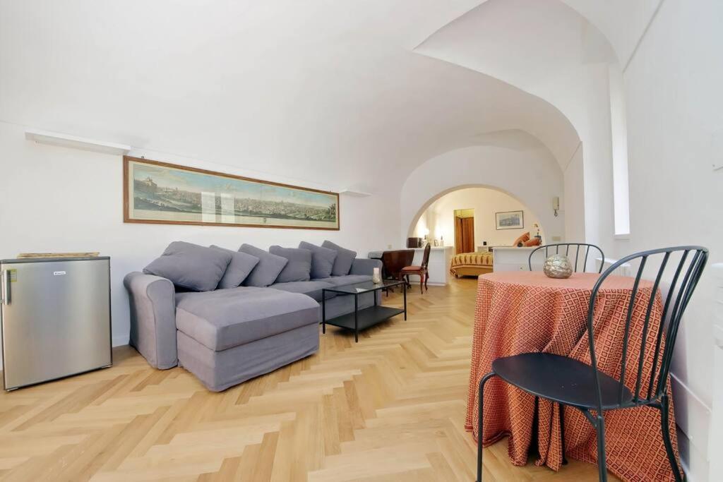 Pantheon With Private Terrace Apartamento