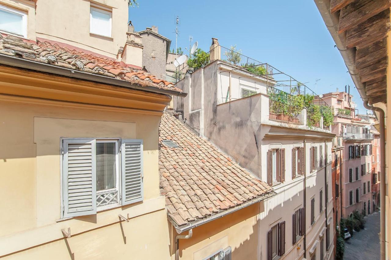Antica Dimora Farnese Apartment *