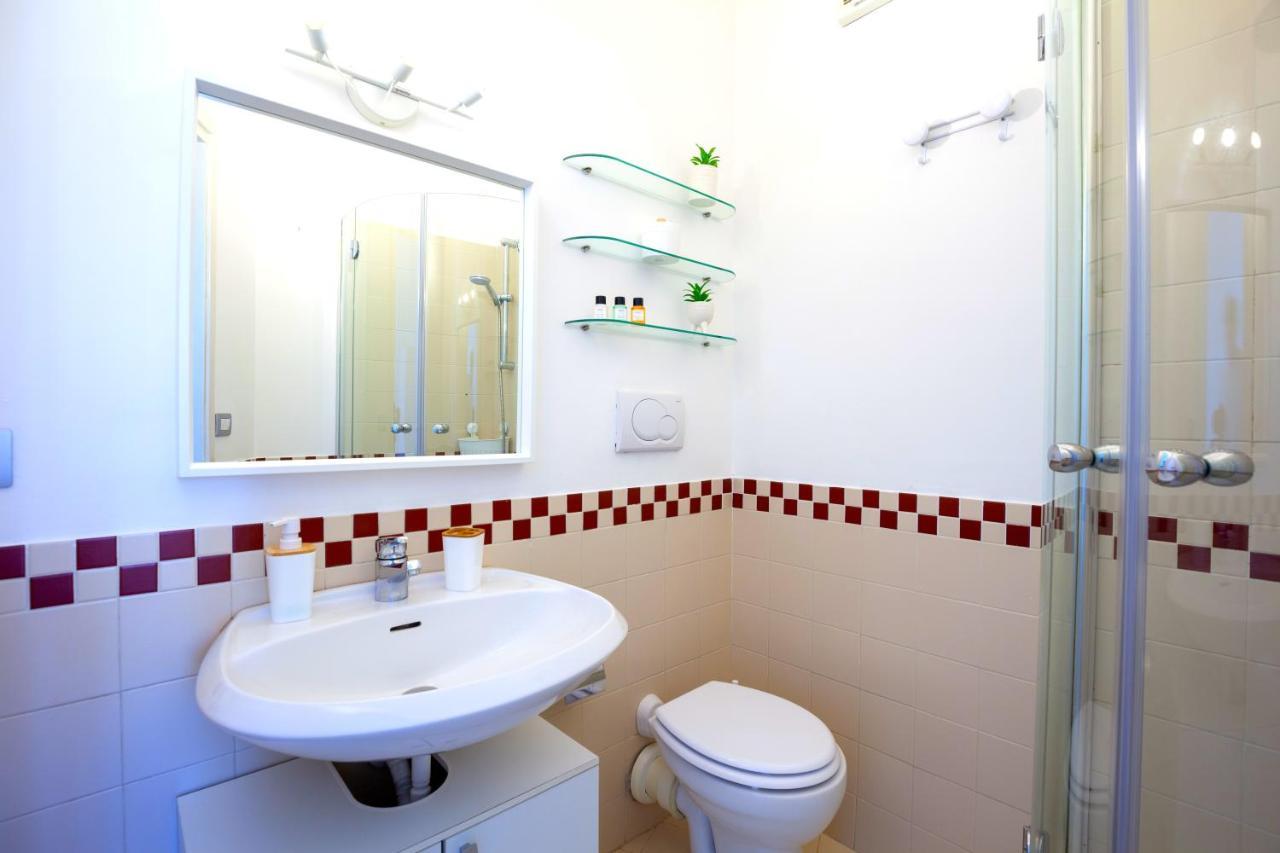 Hostly - Family Stresa Apartamento