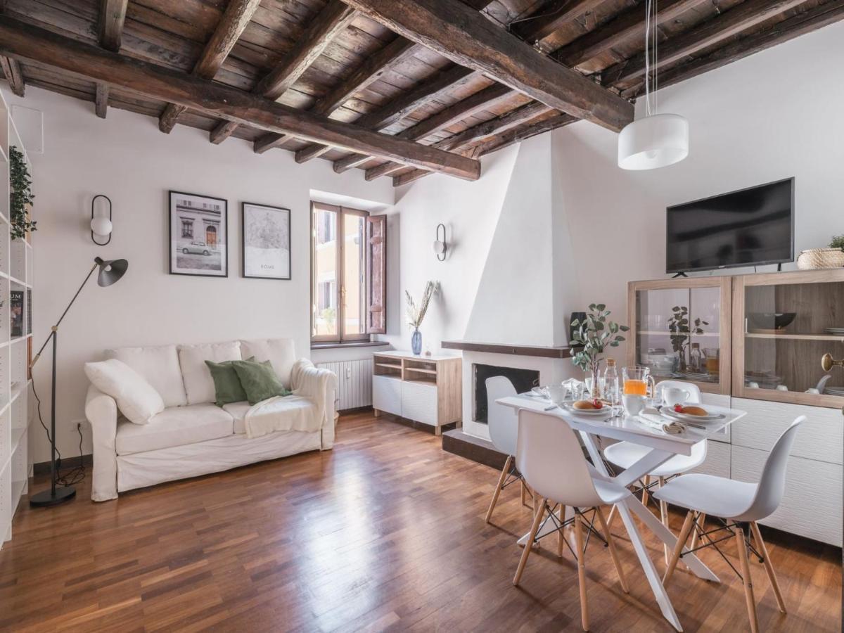 The Rent - Elegant In Trastevere