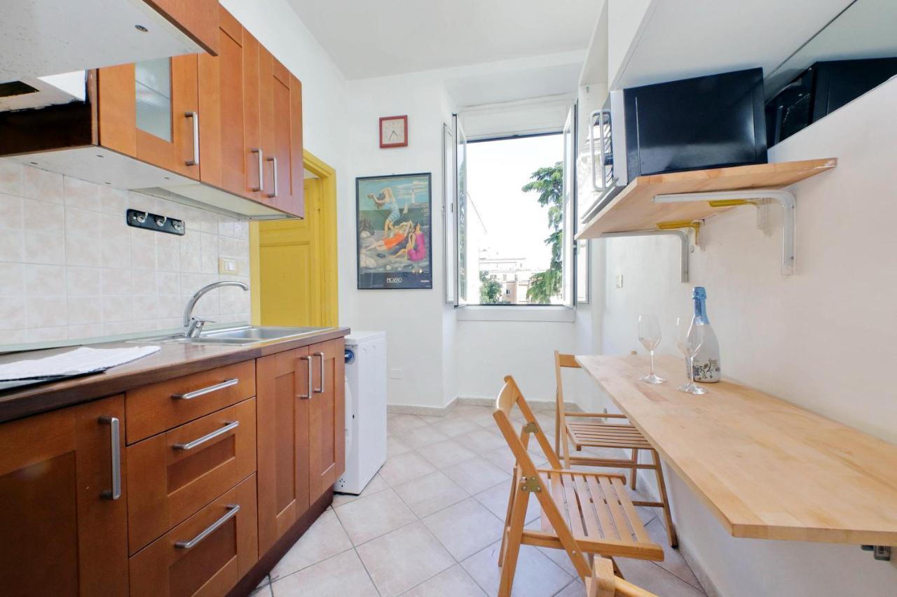Piccola Piazza Della Liberta Apartment *