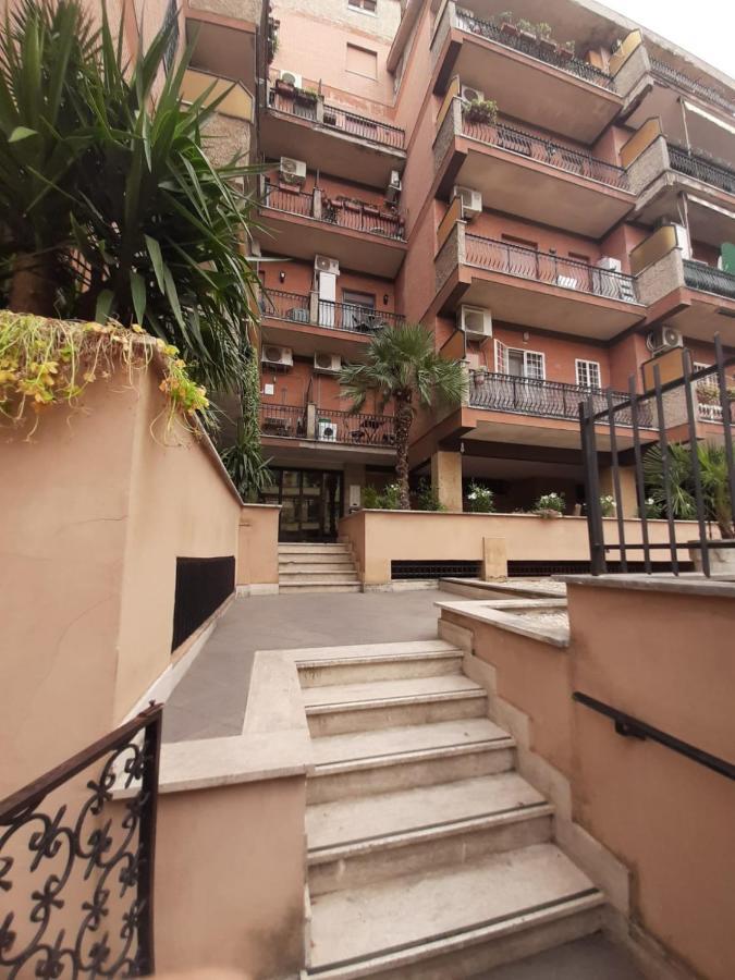 Loft Shabby Chic Con Vista Vicino Al Vaticano Apartamento Roma