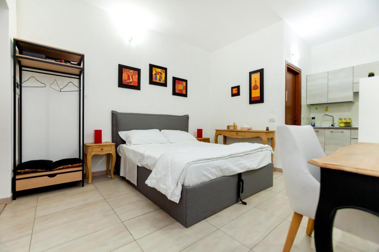 Apartamento Lucrezia Cinecitta House *