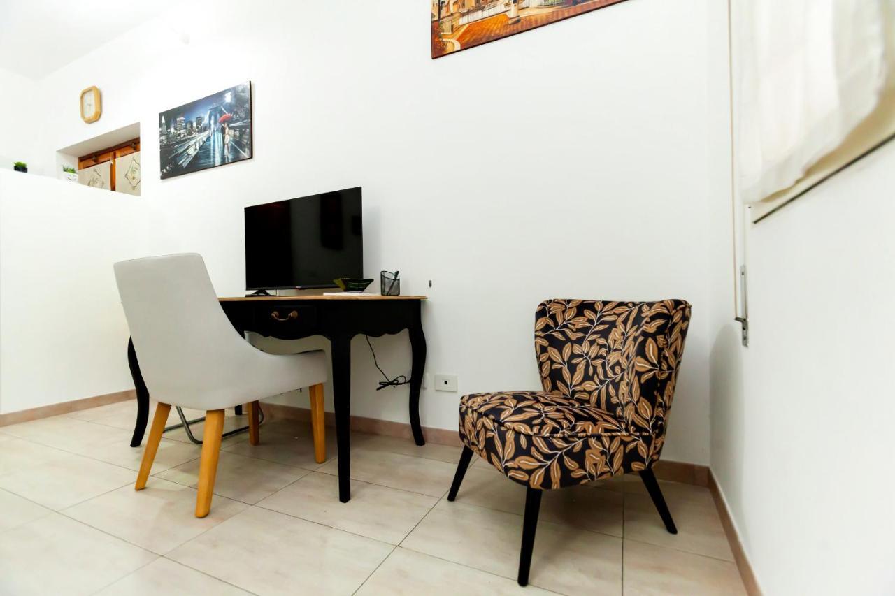 Apartment Lucrezia Cinecitta House Rom