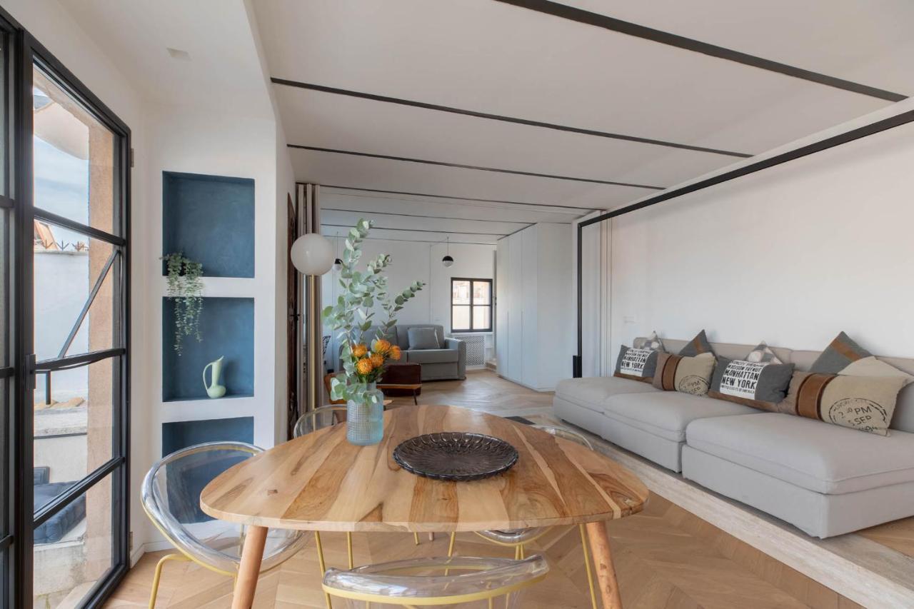 Iflat Navona's Penthouse With Stunning View Roma