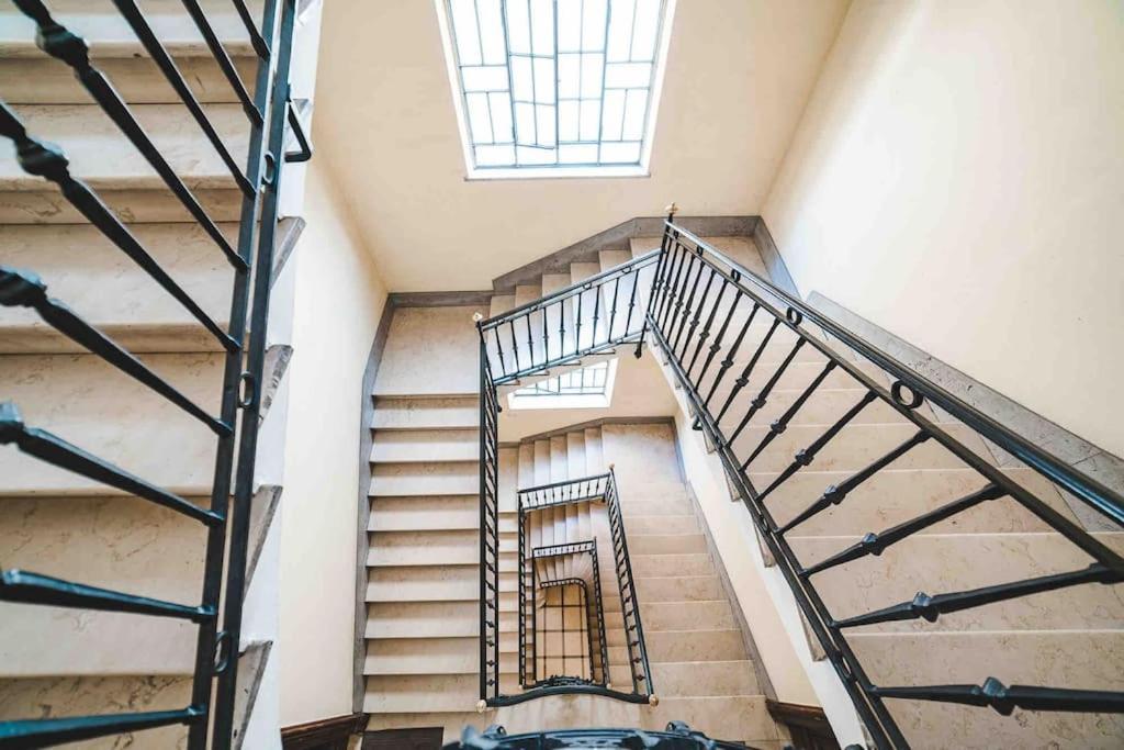 Domus Trastevere 900 Apartment Rome