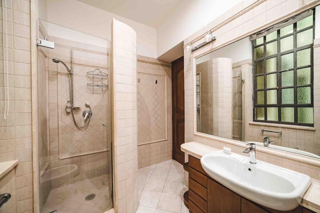 Domus Trastevere 900 Apartment *