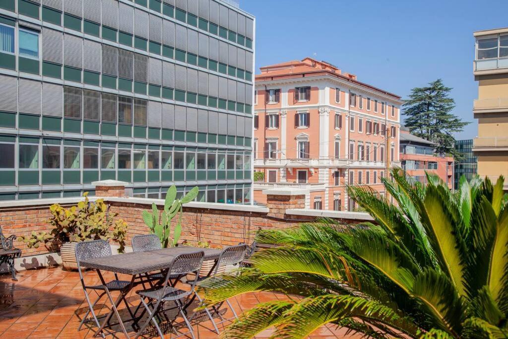 Marignoli Loft Near Borghese, Explore