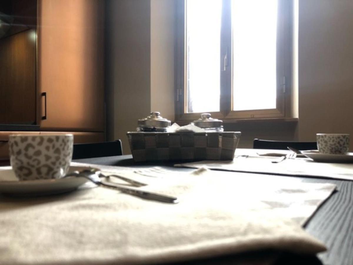 Interno 18 - A San Giovanni Apartment