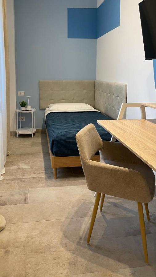 633 Appia Design * Roma