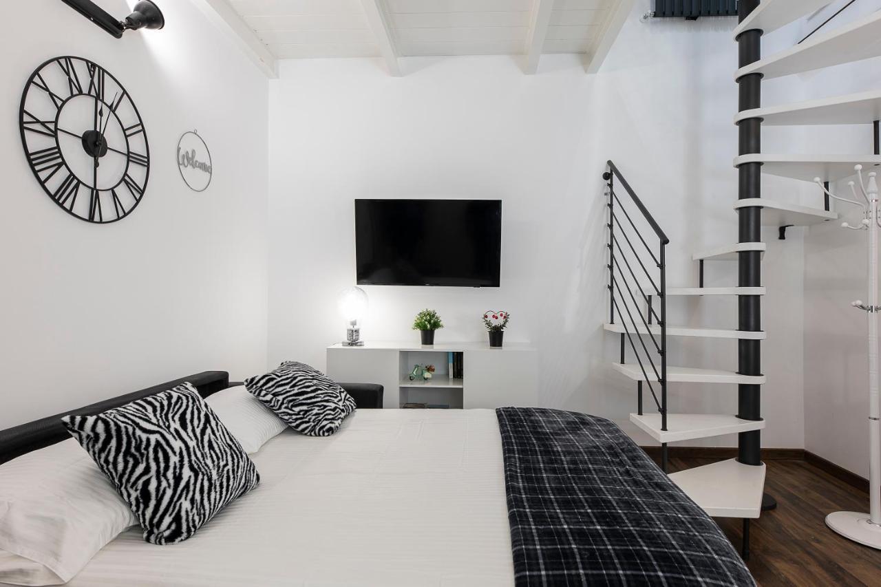 Apartment Elegant Statuario