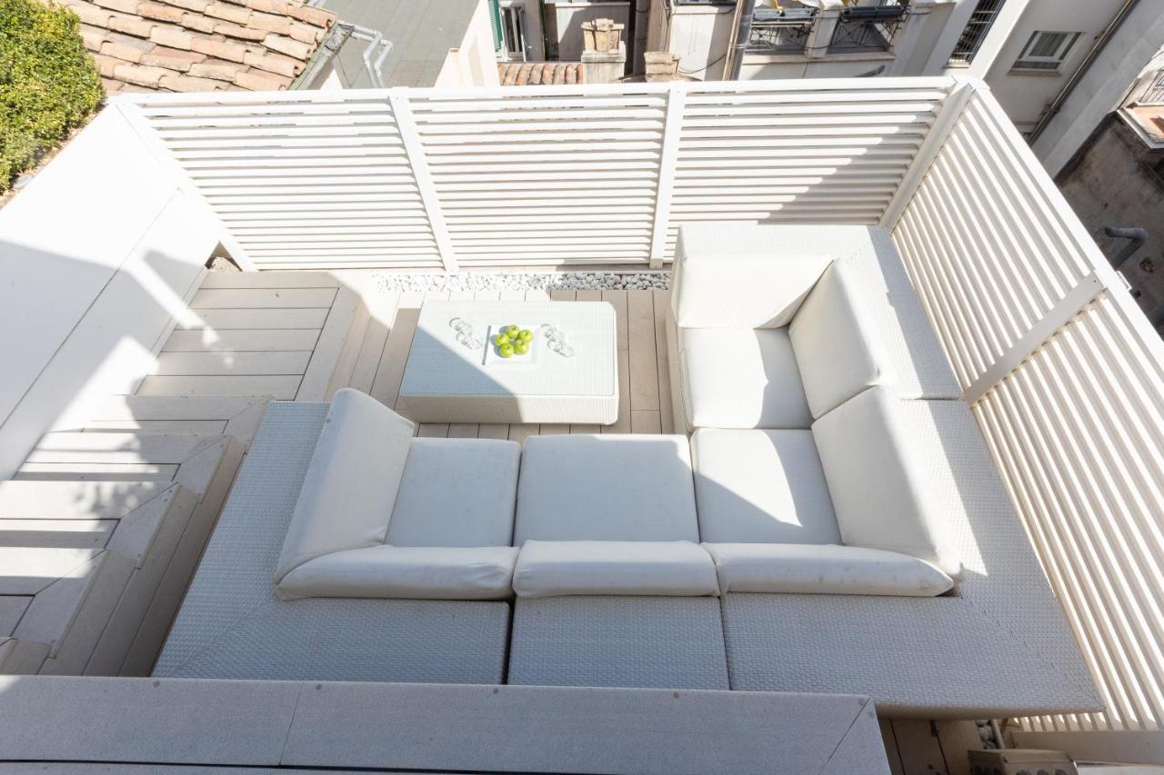 Amazing Piazza Venezia With Jacuzzi And Terrace Appartamento