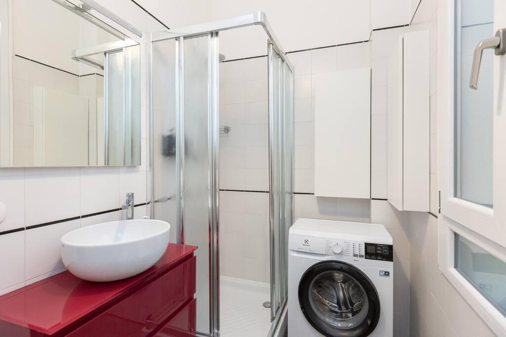 Elegant Near The Colosseum And Metro Apartamento