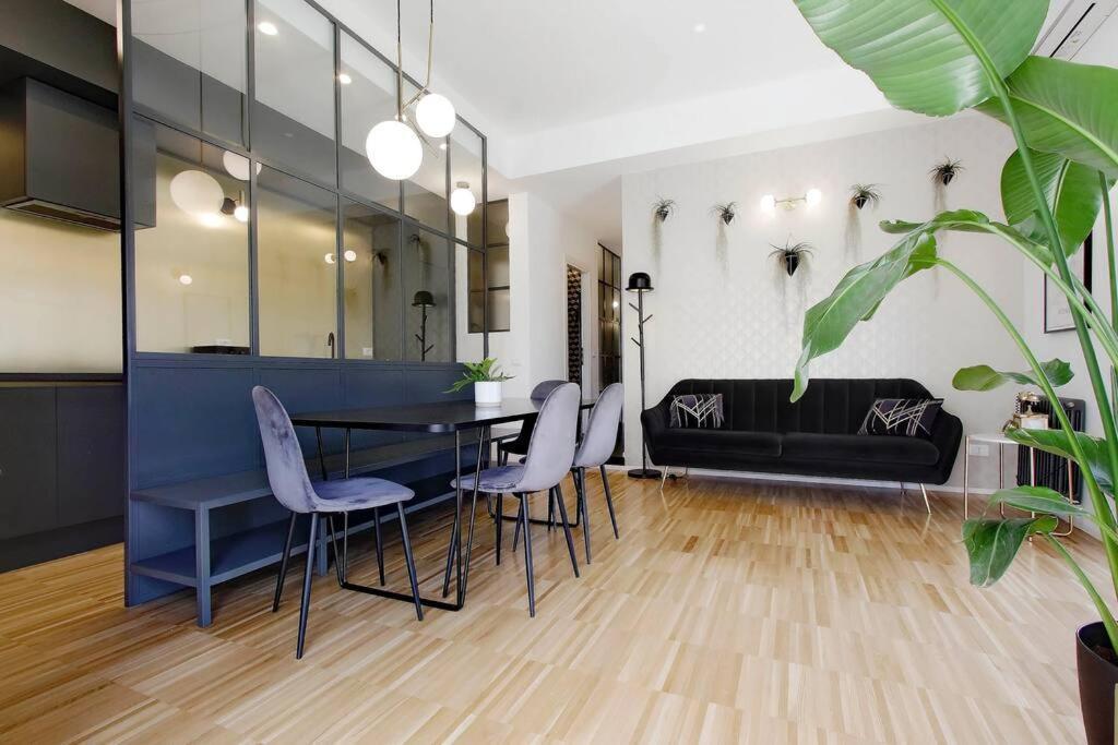 Ych Trilocale Finemente Arredato Vicino Metro Apartamento