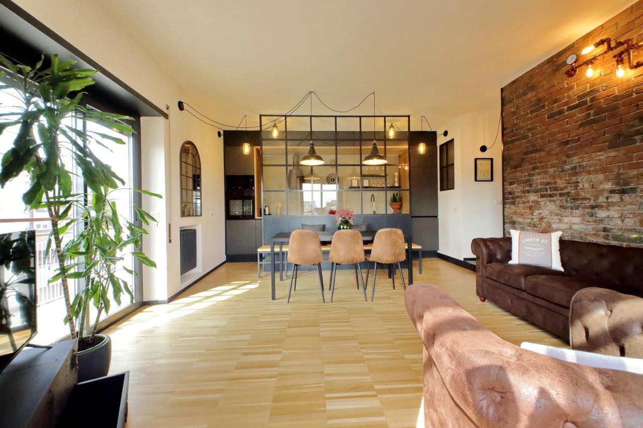 Apartment Ych-trilocale Stile Industriale