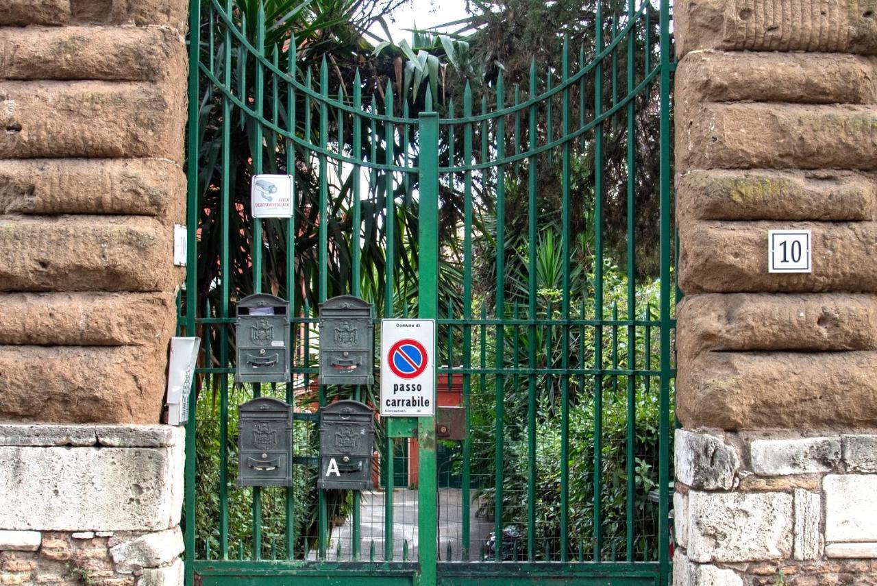 Aventino Apartamento *