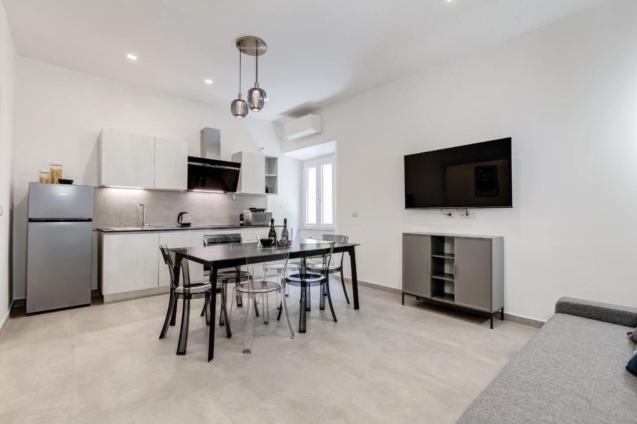 Bdc - Empire, Noble 3-bdr * Roma