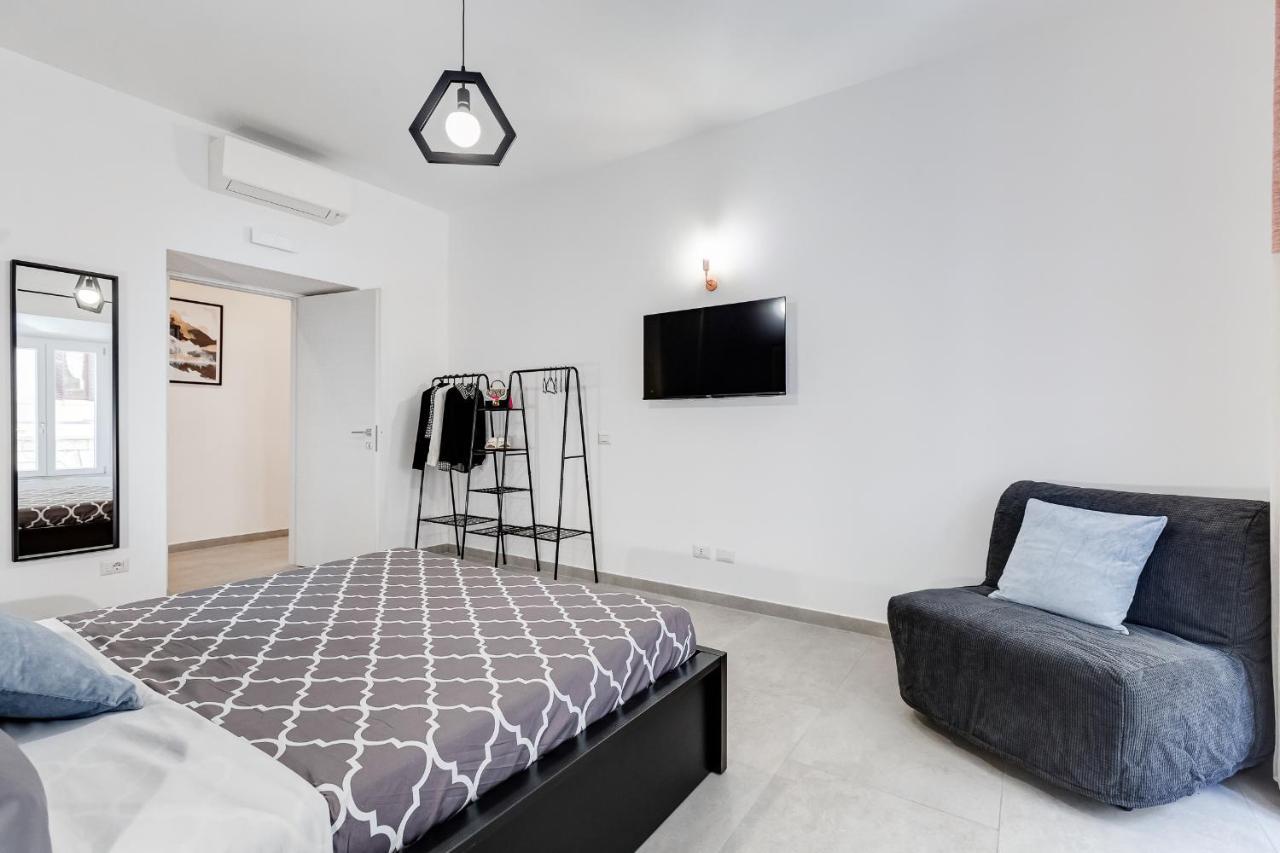 Bdc - Empire, Noble 3-bdr Apartamento