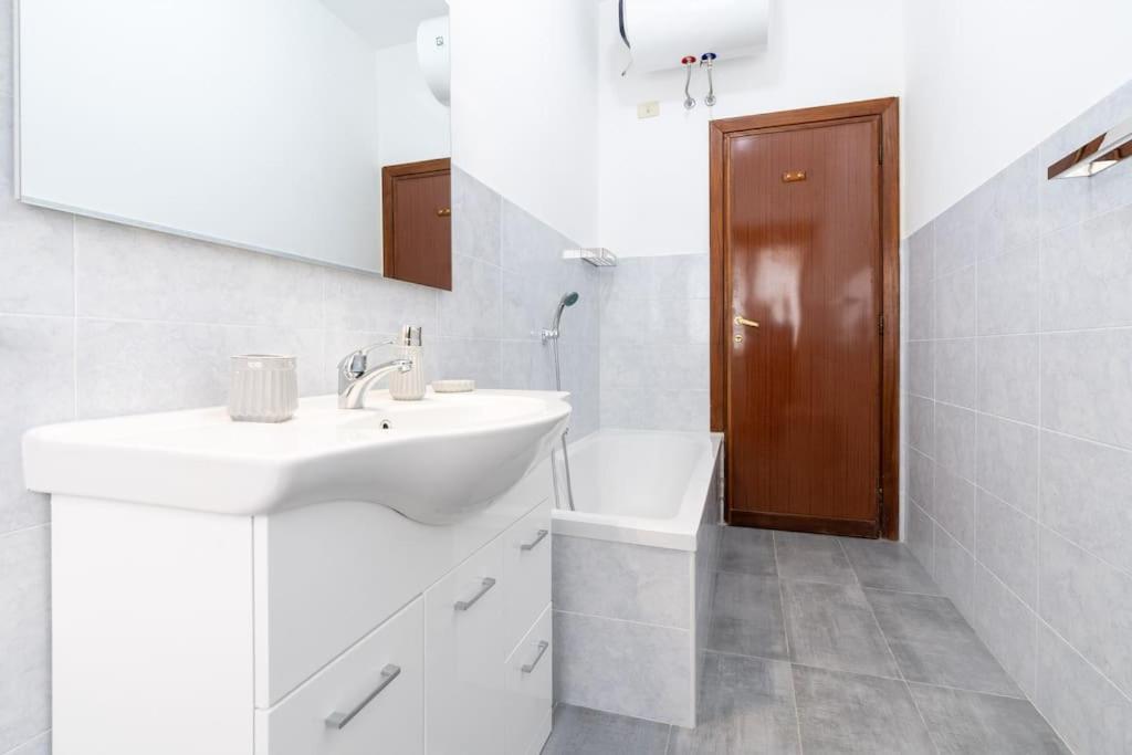 4season Enchanting Balduina's Pent Center Apartamento Roma