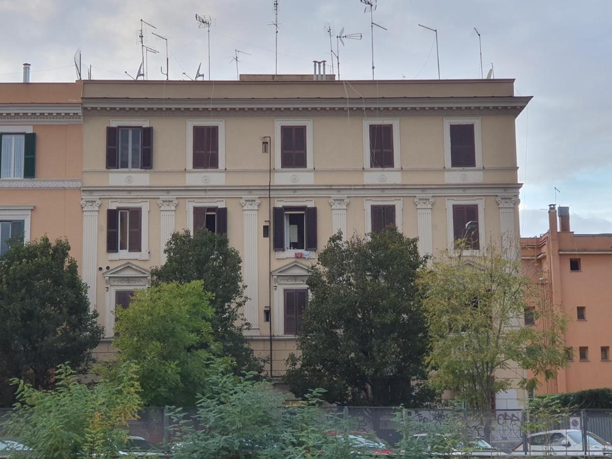 Casa Menna * Rome