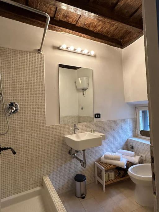 Appartamento Deluxe Apt 1 Minute To Campo De Fiori