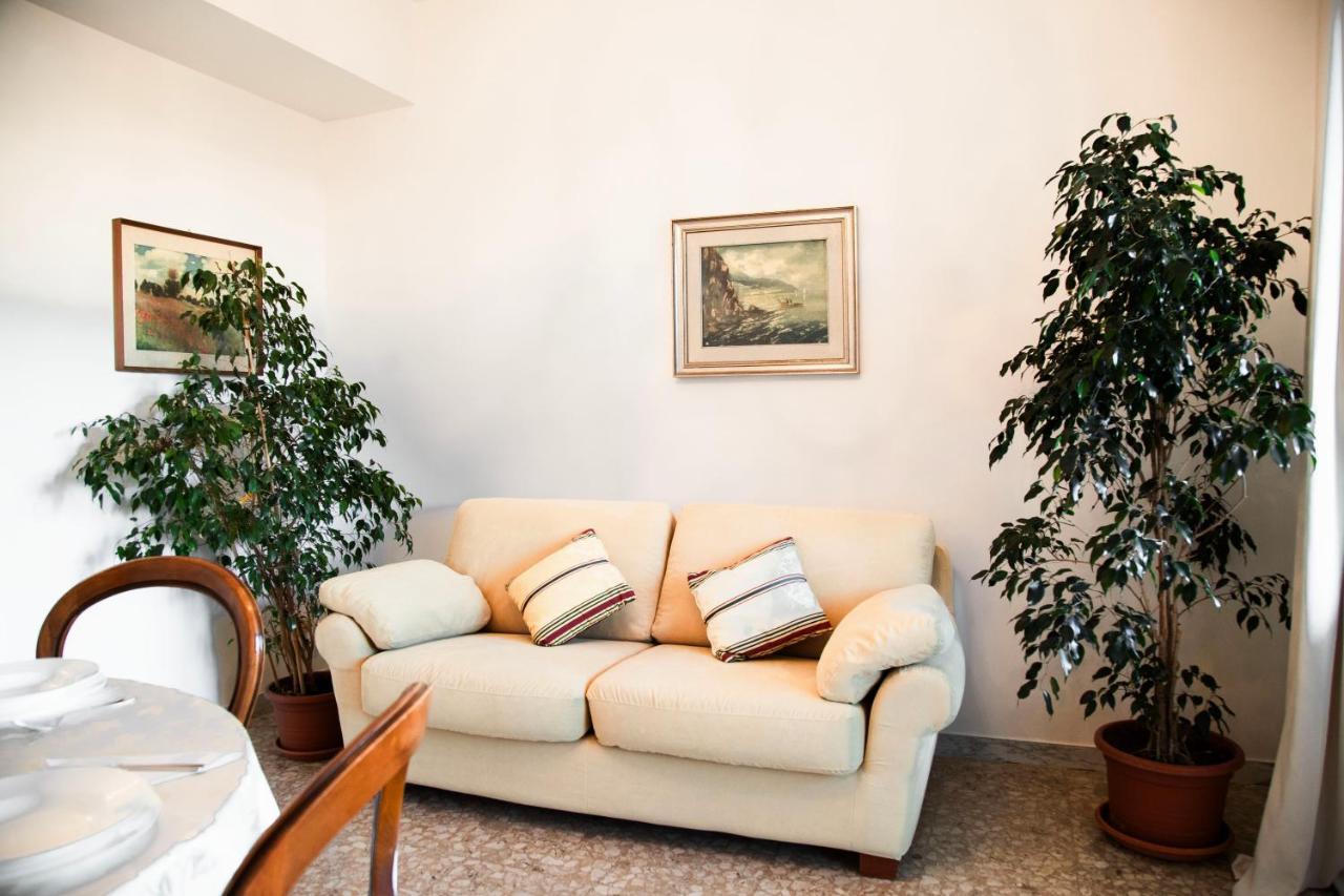 Aurelia Loris House Feriehus