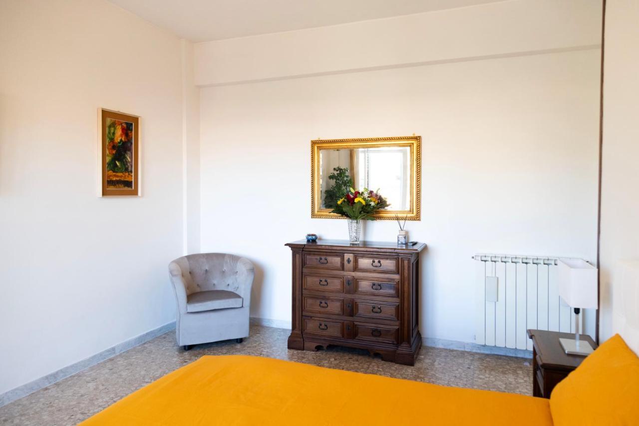 Aurelia Loris House Feriehus