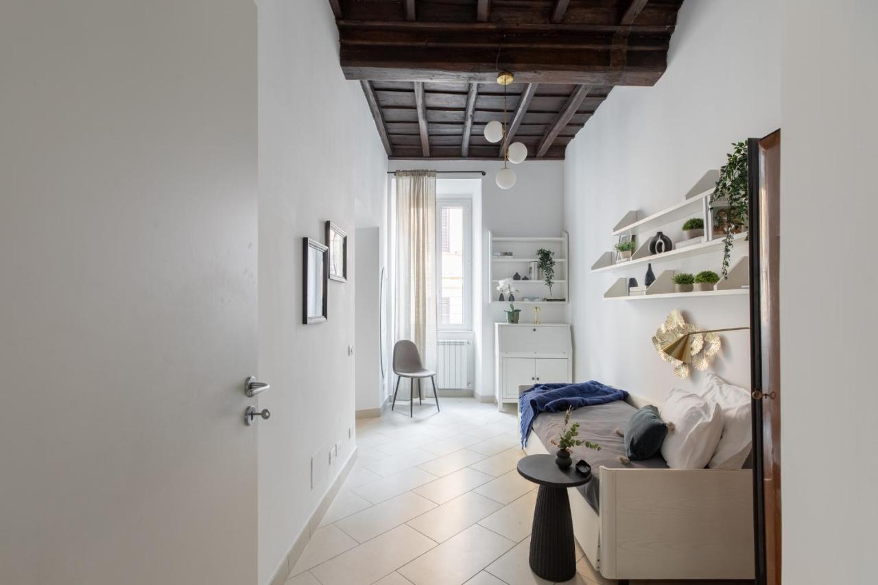 Iflat Monti's Paradise Apartment