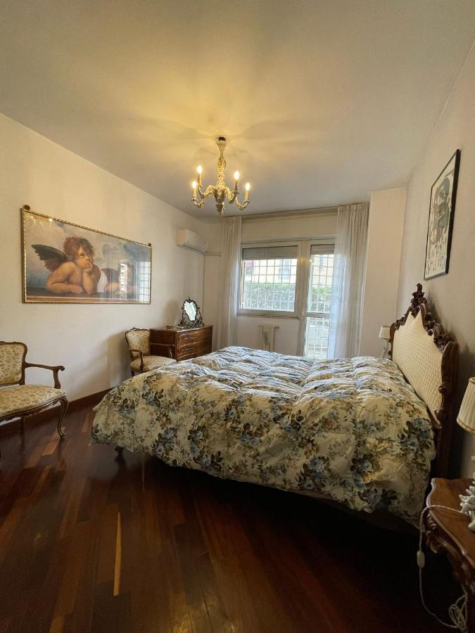Stanza Classica Eur Tintoretto Bed & Breakfast