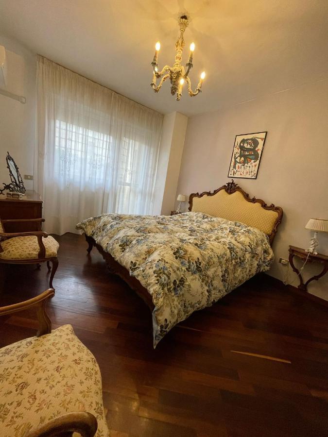Bed & Breakfast Stanza Classica Eur Tintoretto Roma