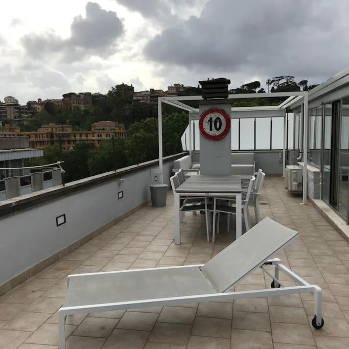 Apartamento Trastevere Attic Raffaello's *