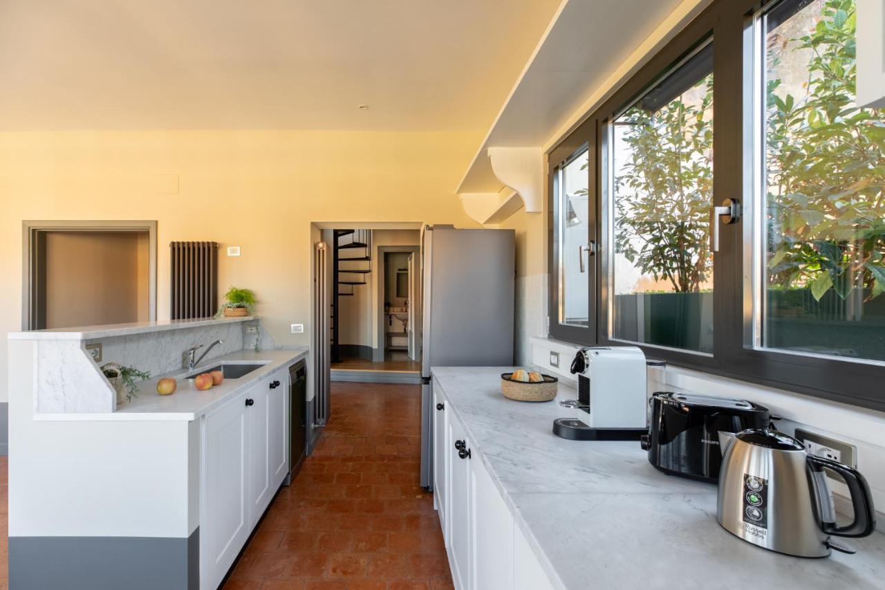 Iflat Magical Flat By The Tiber Roma