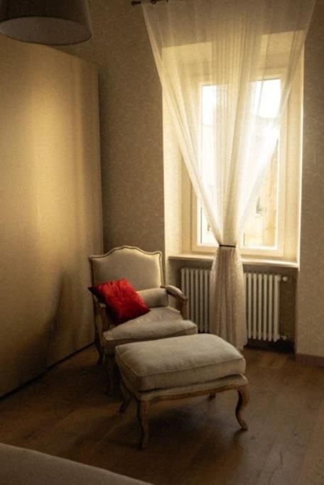 Merulana Penthouse: 5 Minutes Walk From Colosseum Apartamento