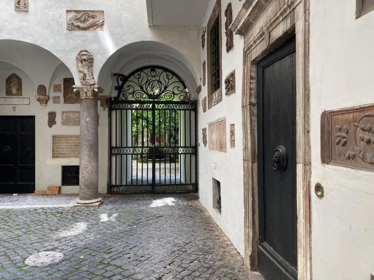 Center, Luxury & History In Via Monserrato * Rom