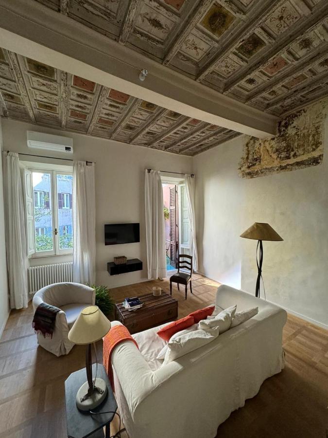 Apartamento Center, Luxury & History In Via Monserrato