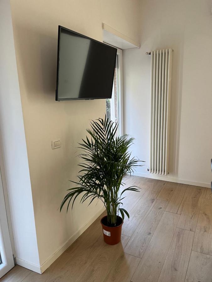 Apartamento Acquedotti With Garden